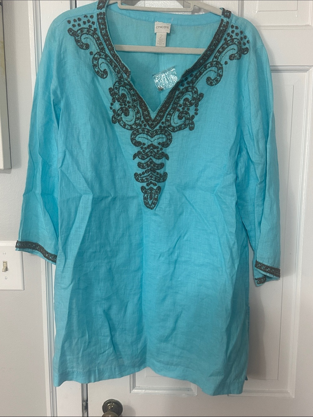 Chico’s 100% linen beaded tunic blouse size large/12